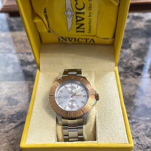 Invicta Men's Silver and Gold Watch